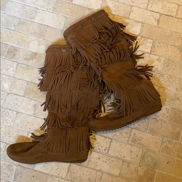 Fringe boots - Picture 1 of 2